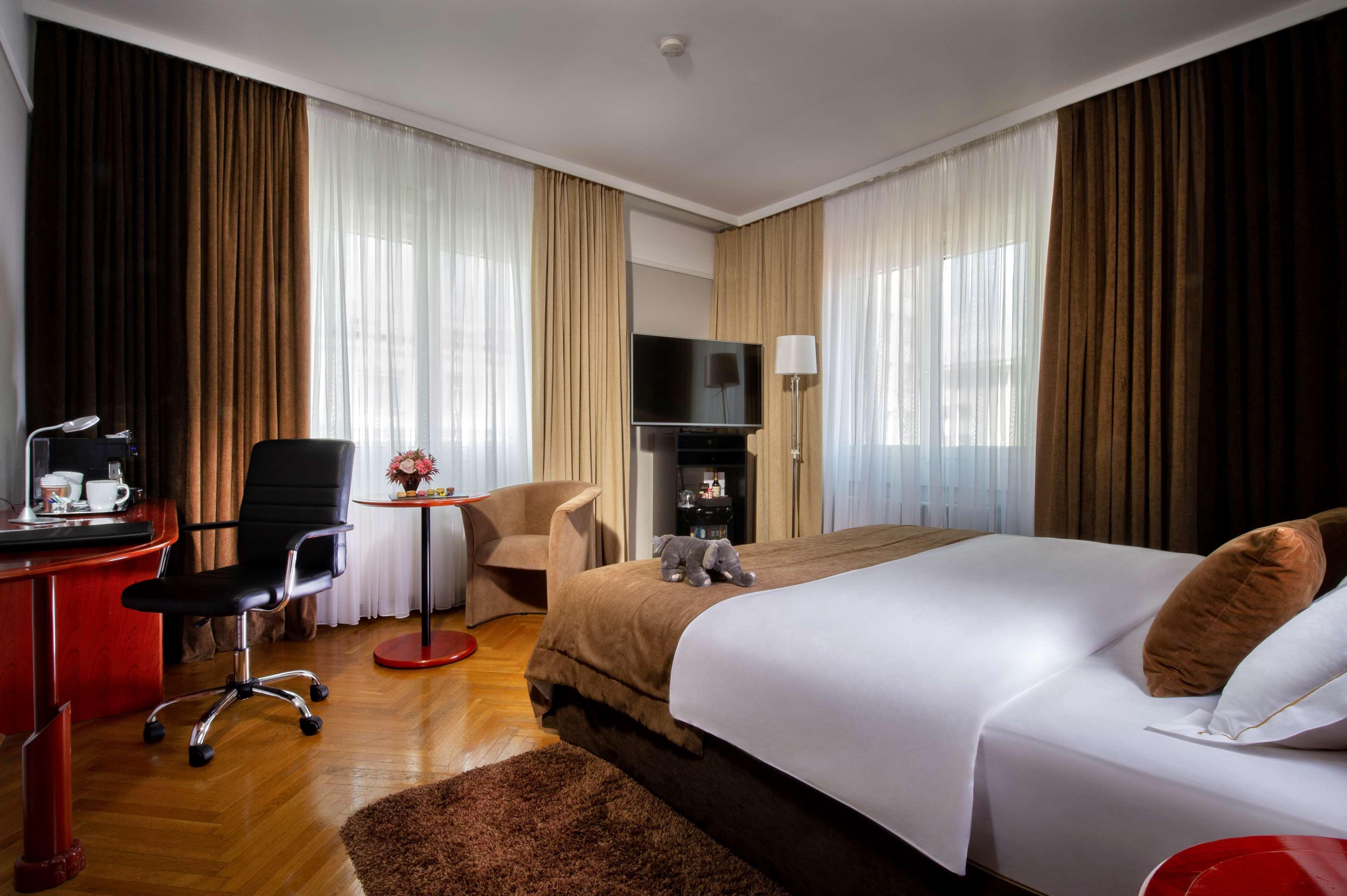 เบสต์ เวสเทิร์น พรีเมียร์ โฮเทล สลอน  Hotel ลูบลิยานา ภายนอก รูปภาพ