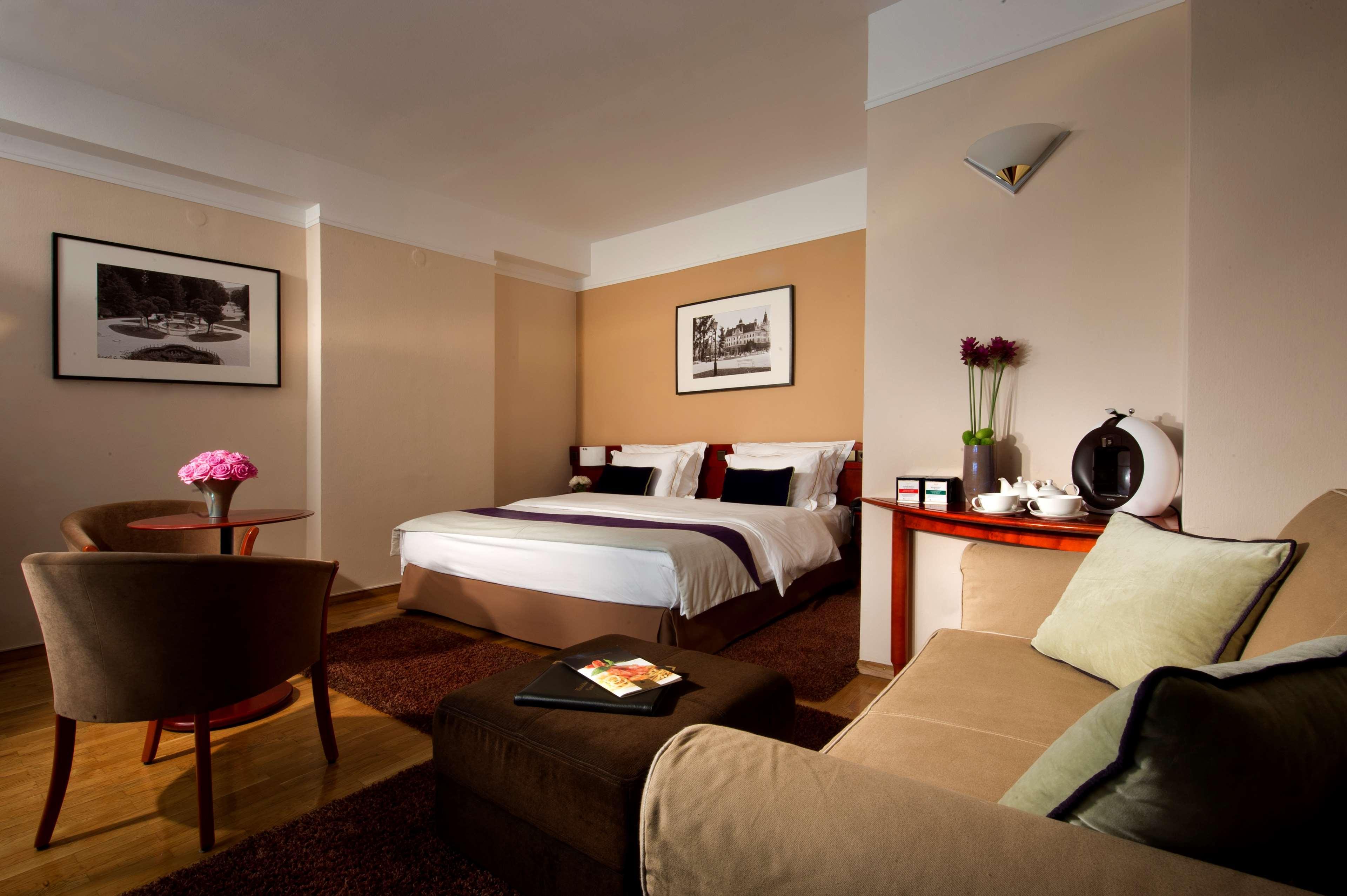เบสต์ เวสเทิร์น พรีเมียร์ โฮเทล สลอน  Hotel ลูบลิยานา ภายนอก รูปภาพ